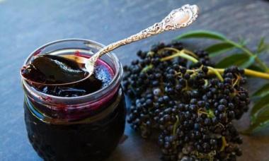 Making healthy black elderberry jam Elderflower jam recipe